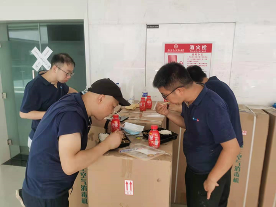 災(zāi)后重建眾志成城，恢復(fù)市政供電的第2天，核磁共振成功恢復(fù)運(yùn)行！(圖21)